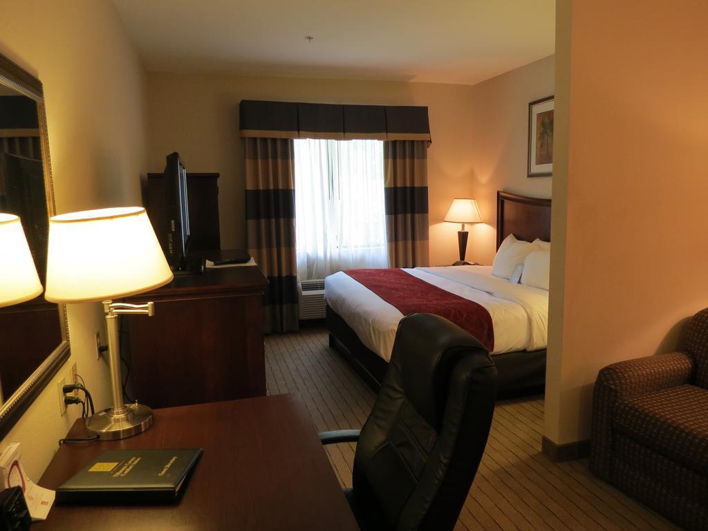 Comfort Suites Mobile West Tillmans Corner Eksteriør billede